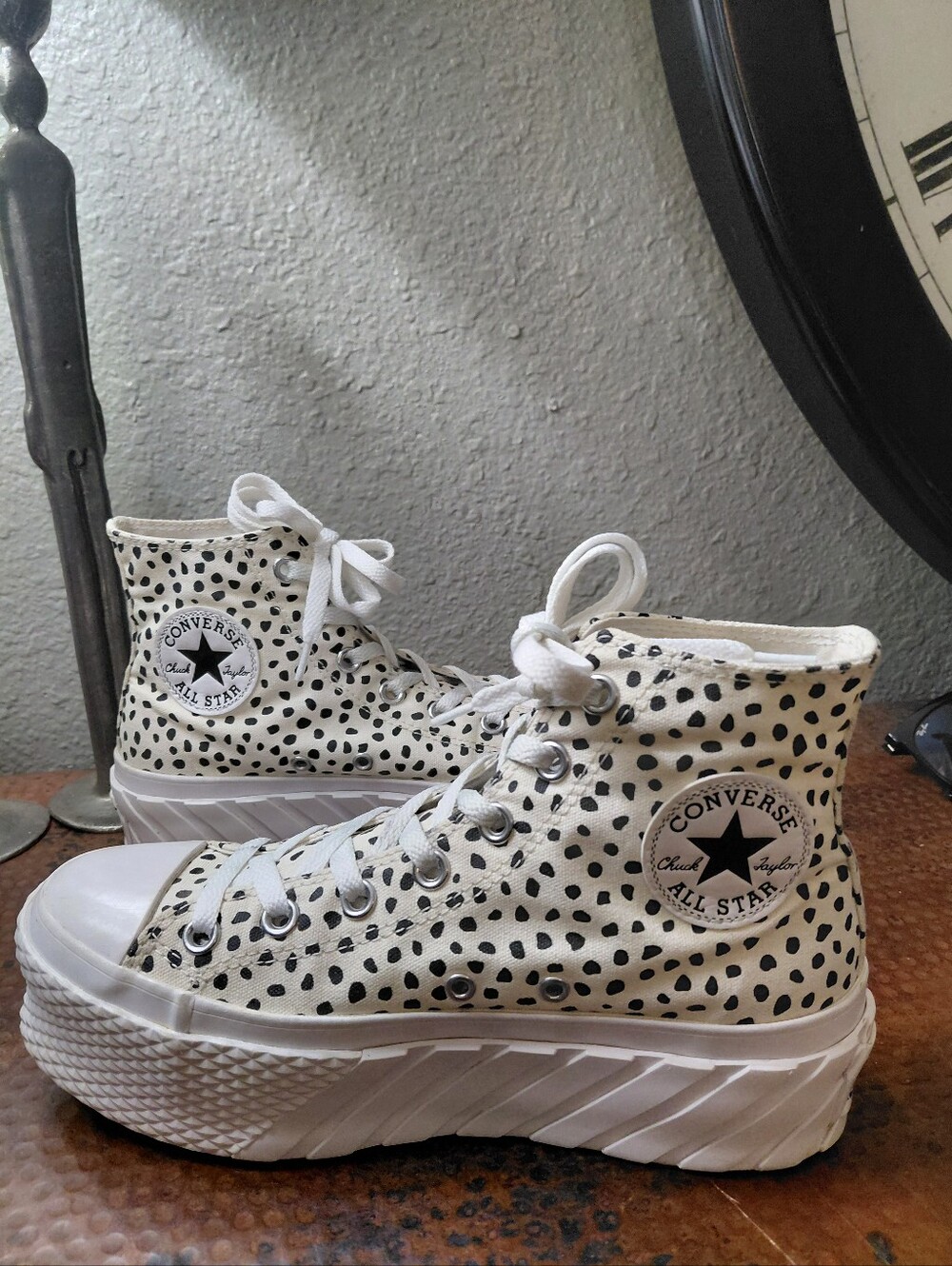 Chuck Taylor All Star Sz. 7 Welcome to the Wild Lift 2X Platform - Picture 9 of 16